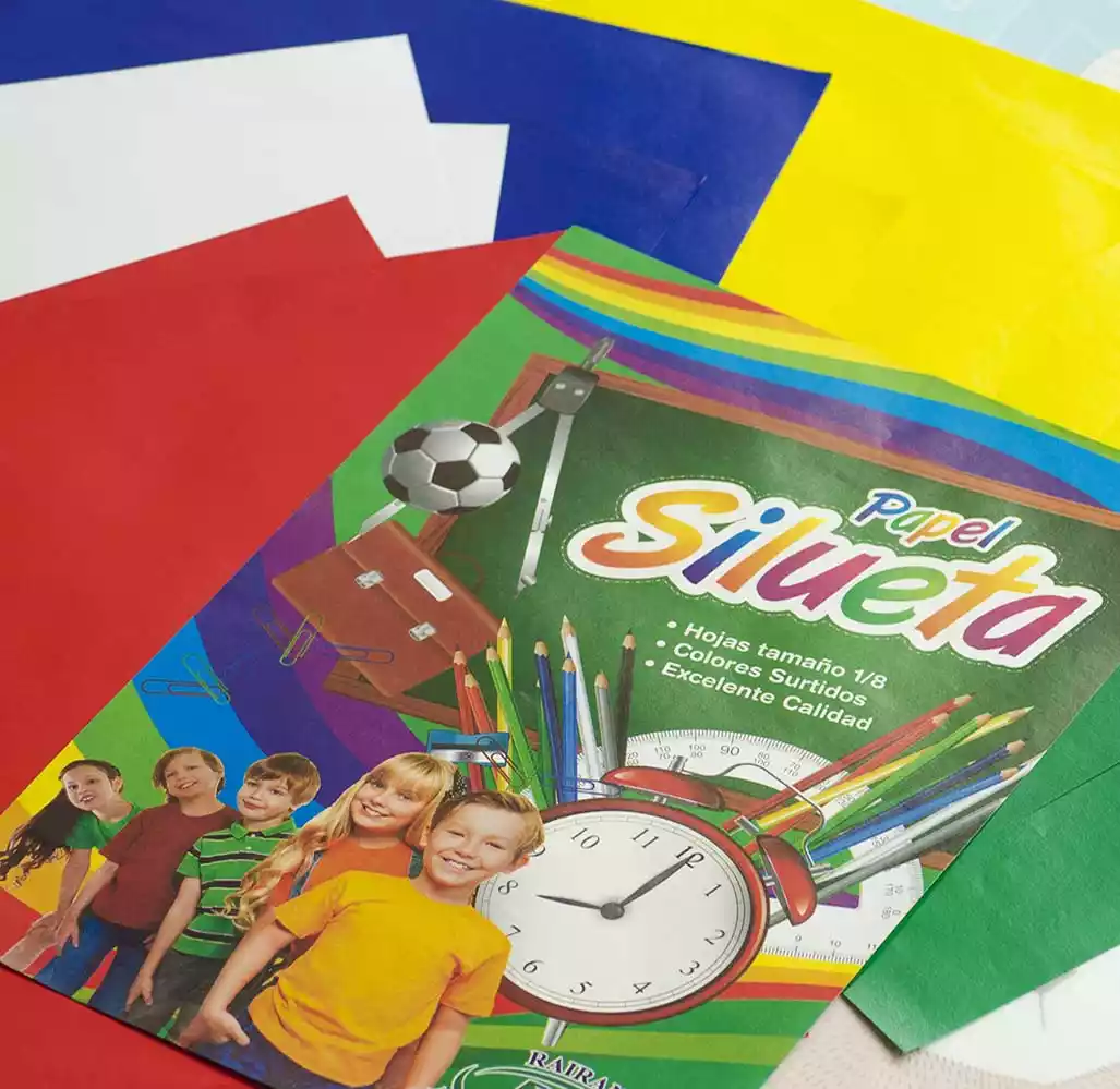 PAPEL SILUETA 1/8 PAQ *10UND SURTIDO