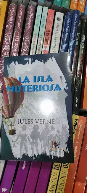 LIBRO  ISLAS MISTERIOSAS ARTEMISA