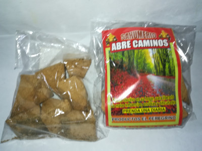 Sahumerio Bolsa Piramide Abrecaminos
