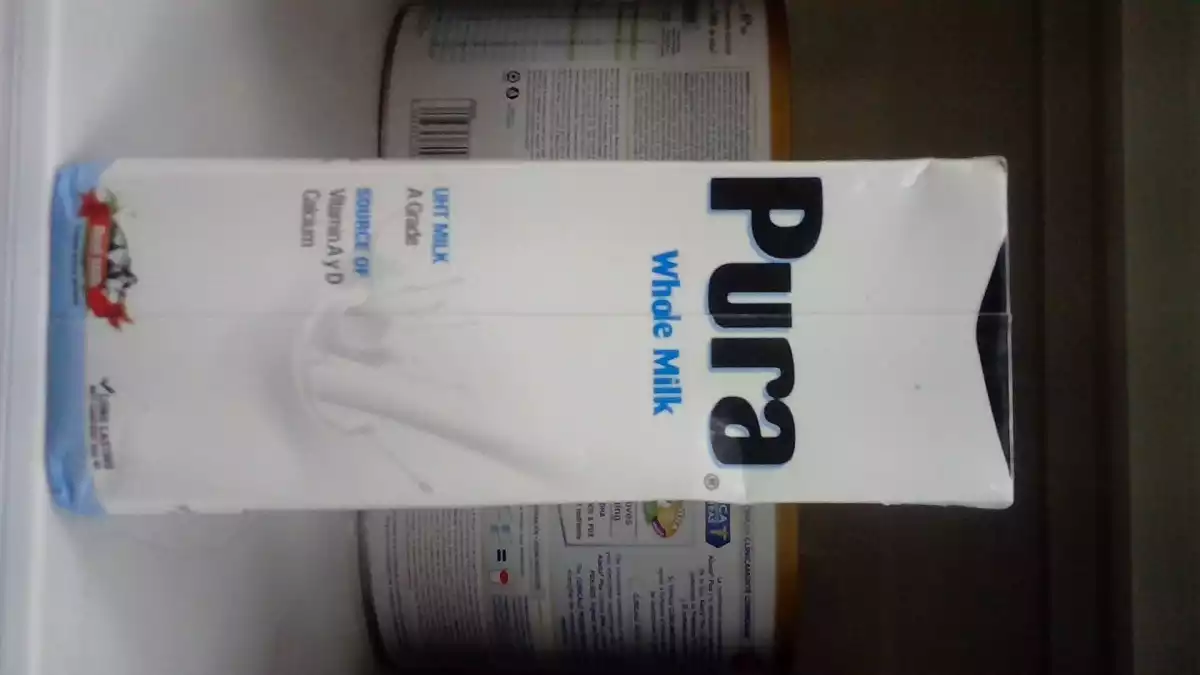 LECHE PURA ENTERA 946ML.