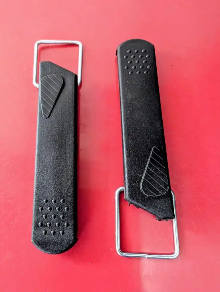 CACHA CORONA TAPA NEGRA