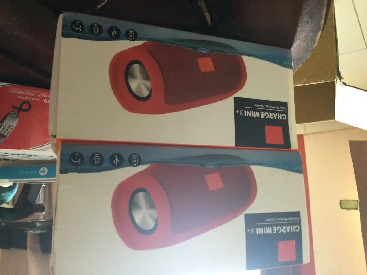 PARLANTE CHARGE MINI 3+