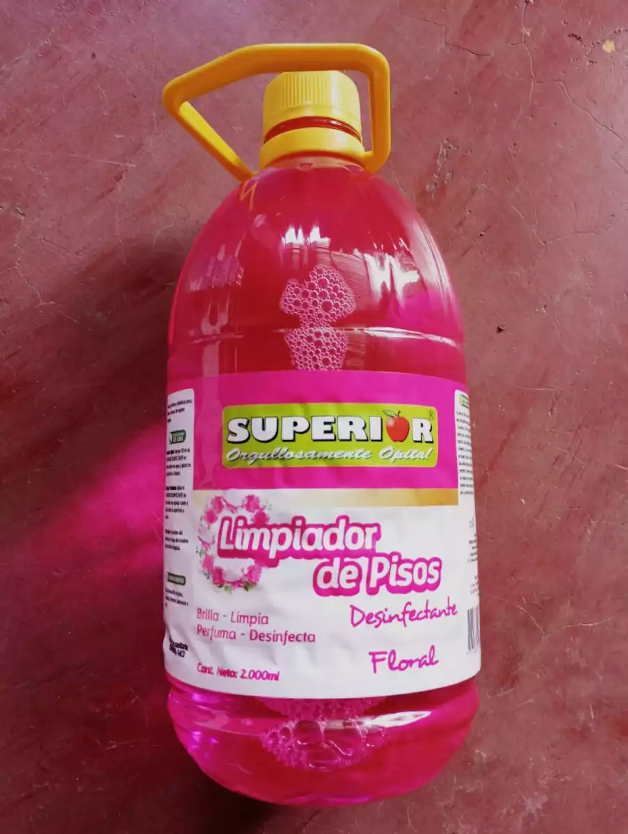 LIMPIA PISOS SUPERIOR FLORAL 2000ML