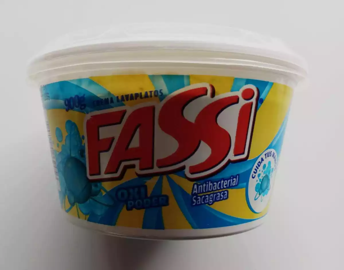 JABON FASSI CREMA OXI PODER 900G